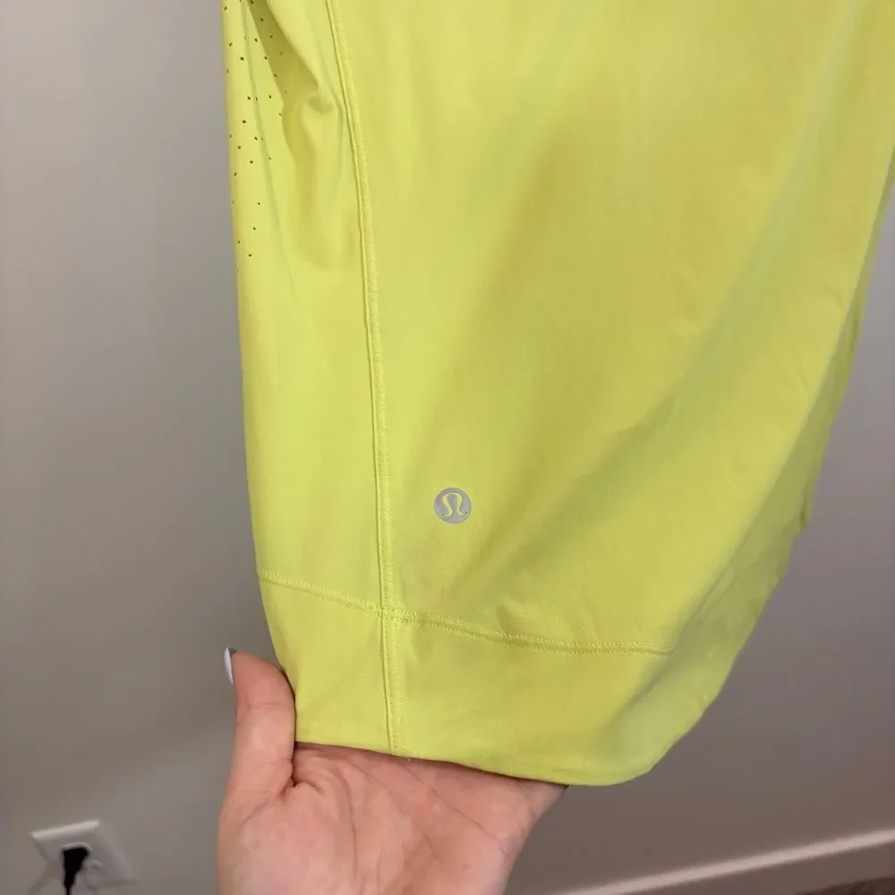 Lululemon shirt with side ventilation holes | size 6